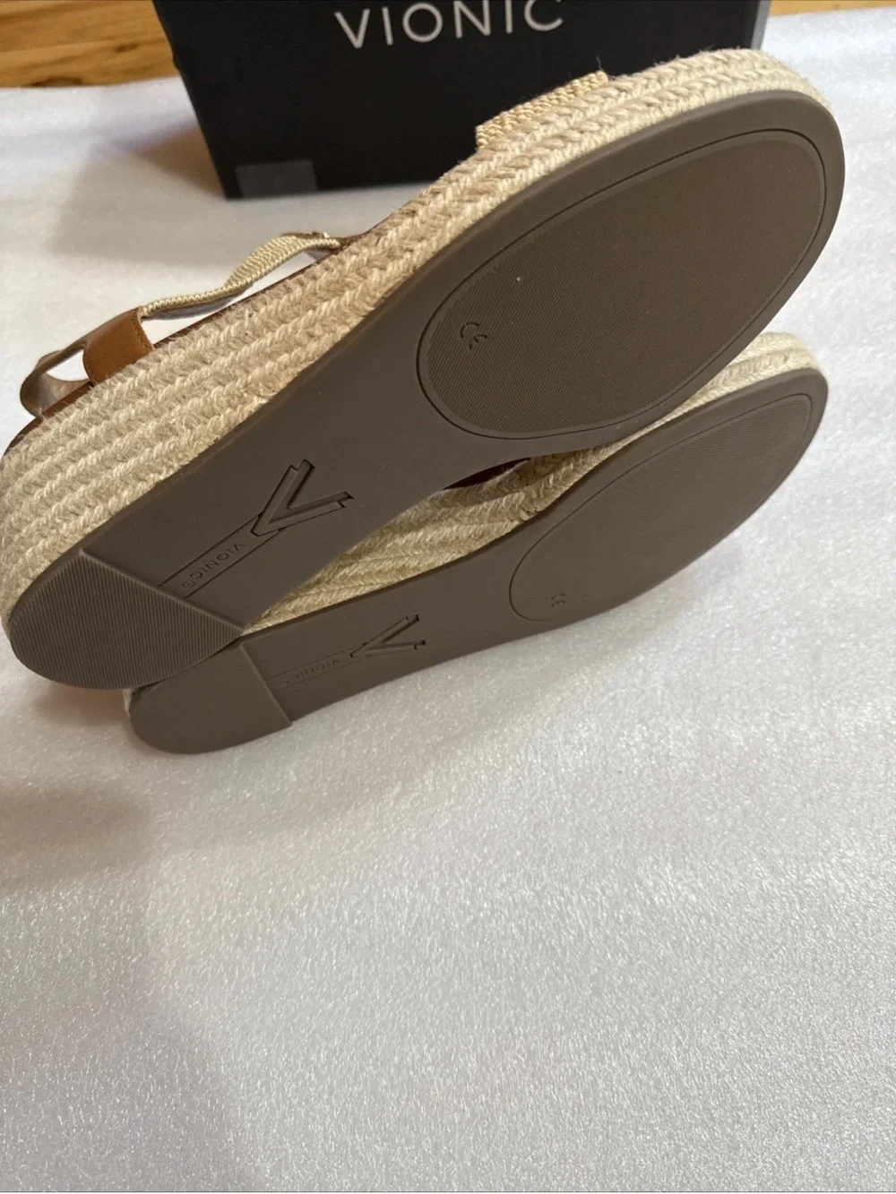 Vionic Calera Camel Leather Slingback Wedge Sandal Women's Size 12